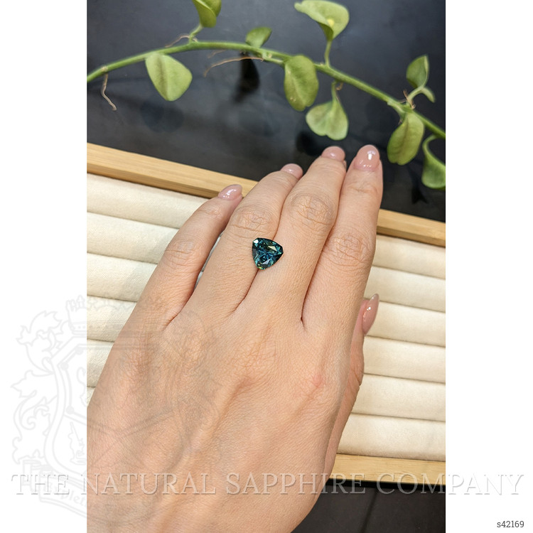 3.26 Ct. Bluish Green Sapphire from Montana