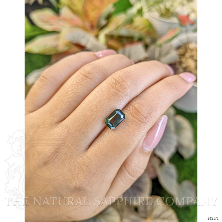 3.19 Ct. Bluish Green Sapphire from Ceylon (Sri Lanka)