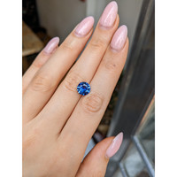 2.97 Ct. Blue Sapphire from Ceylon (Sri Lanka) Life Style