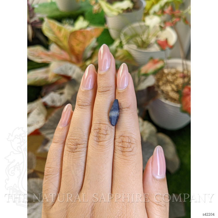 4.89 Ct. Blue Sapphire from Ceylon (Sri Lanka)