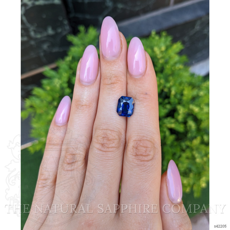 4.36 Ct. Blue Sapphire from Ceylon (Sri Lanka)