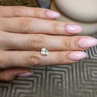 3.03 Ct. Peach Sapphire from Ceylon (Sri Lanka) Life Style