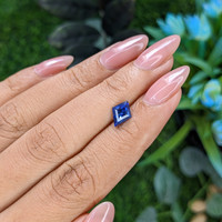 1.06 Ct. Blue Sapphire from Ceylon (Sri Lanka) Life Style