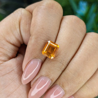 3.09 Ct. Orange Sapphire from Ceylon (Sri Lanka) Life Style