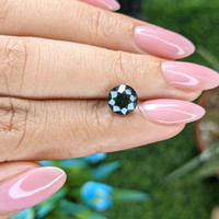 2.03 Ct. Green Sapphire from Ceylon (Sri Lanka) Life Style