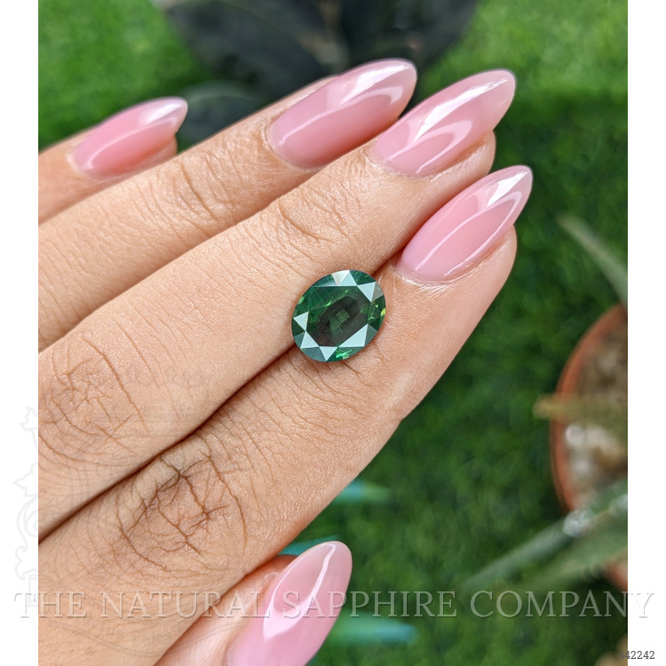 3.01 Ct. Green Sapphire from Ceylon (Sri Lanka)