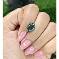 3.01 Ct. Green Sapphire from Ceylon (Sri Lanka) Life Style