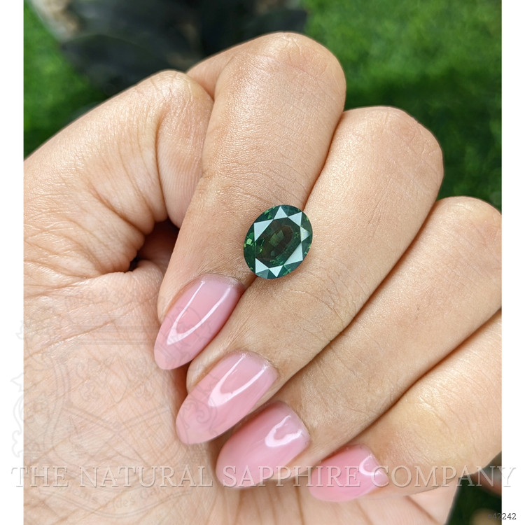 3.01 Ct. Green Sapphire from Ceylon (Sri Lanka)