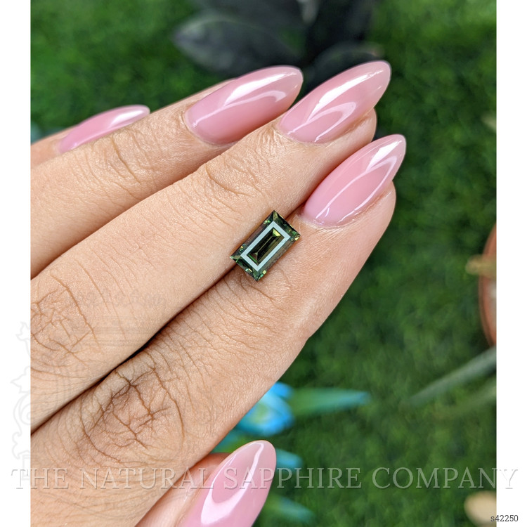 1.68 Ct. Yellowish Green Sapphire from Ceylon (Sri Lanka)