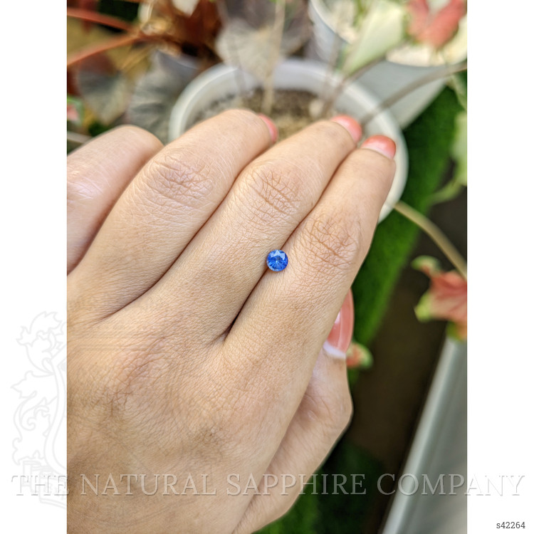 0.39 Ct. Blue Sapphire from Ceylon (Sri Lanka)