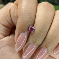 0.70 Ct. Purplish Pink Sapphire from Tanzania Life Style