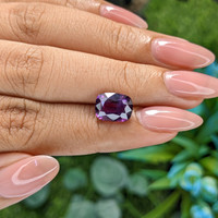 4.06 Ct. Pinkish Purple Sapphire from Tanzania Life Style