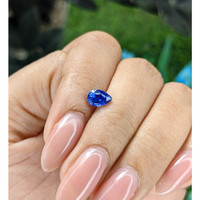 0.94 Ct. Blue Sapphire from Tanzania Life Style
