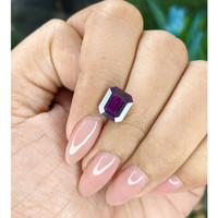 3.16 Ct. Purple Sapphire from Tanzania Life Style