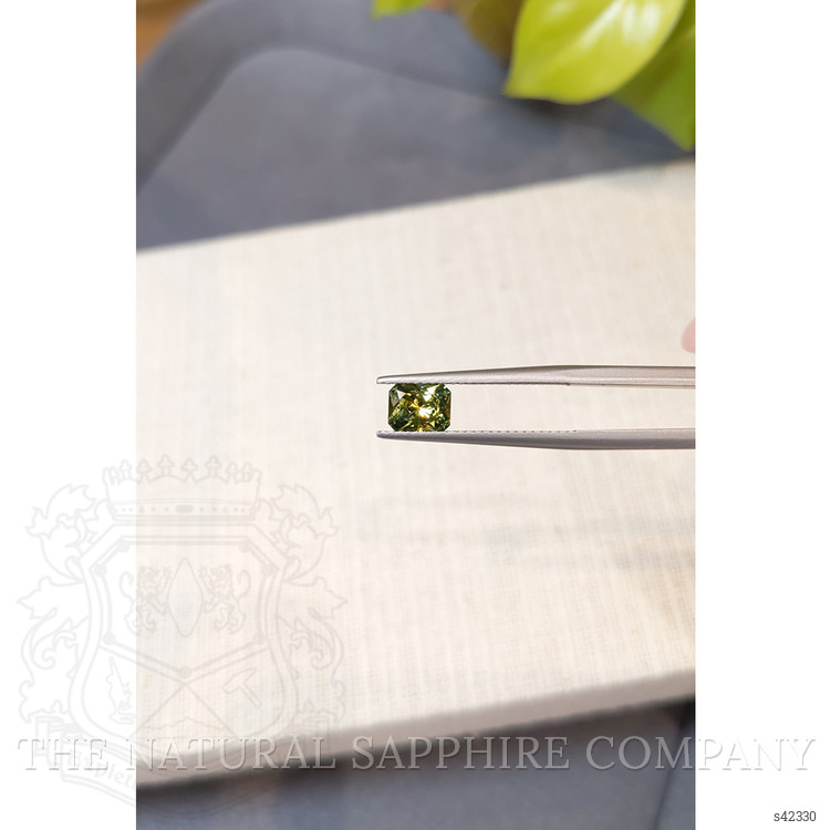 1.03 Ct. Yellowish Green Sapphire from Montana