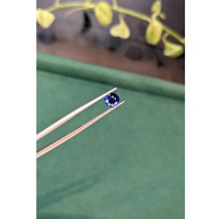0.90 Ct. Blue Sapphire from Ceylon (Sri Lanka) Life Style