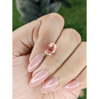 3.04 Ct. Padparadscha Sapphire from Madagascar Life Style