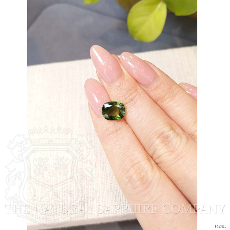 3.15 Ct. Yellowish Green Sapphire from Thailand