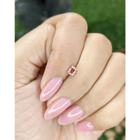0.42 Ct. Padparadscha Sapphire from Tanzania Life Style