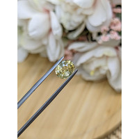 2.03 Ct. Yellow Sapphire from Ceylon (Sri Lanka) Life Style