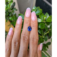 2.82 Ct. Blue Sapphire from Ceylon (Sri Lanka) Life Style