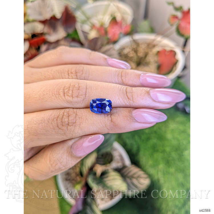 5.32 Ct. Blue Sapphire from Ceylon (Sri Lanka)