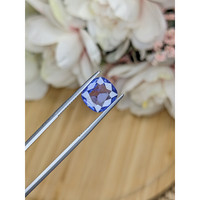3.62 Ct. Color Change Sapphire from Ceylon (Sri Lanka) Life Style