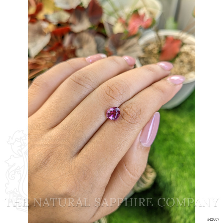 1.66 Ct. Purplish Pink Sapphire from Ceylon (Sri Lanka)