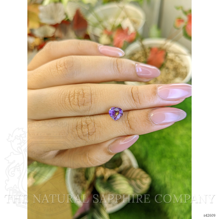1.34 Ct. Color Change Sapphire from Ceylon (Sri Lanka)