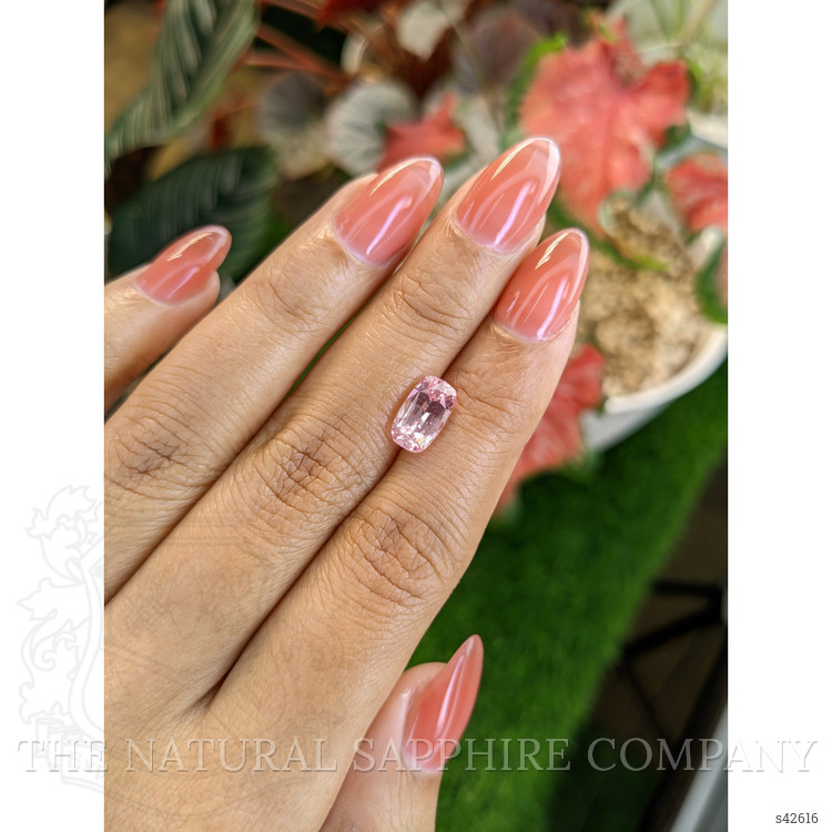 2.61 Ct. Padparadscha Sapphire from Ceylon (Sri Lanka)