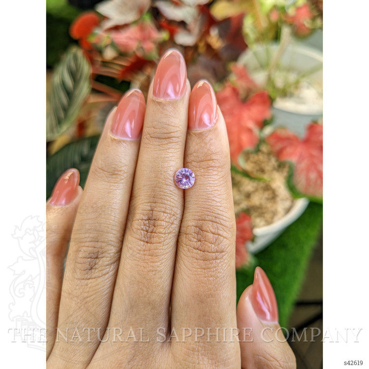 1.01 Ct. Purplish Pink Sapphire from Ceylon (Sri Lanka)