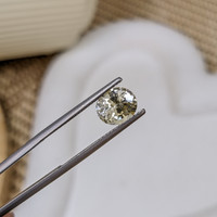2.07 Ct. Yellow Sapphire from Ceylon (Sri Lanka) Life Style