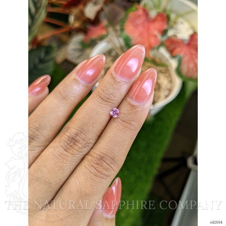 0.30 Ct. Pink Sapphire from Ceylon (Sri Lanka)