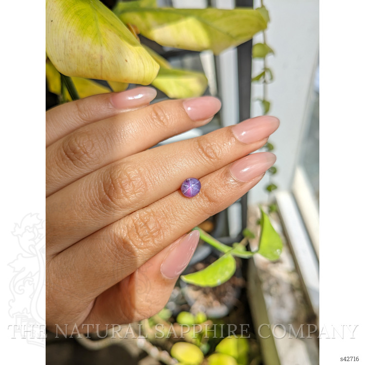 2.06 Ct. Pinkish Purple Star Sapphire from Ceylon (Sri Lanka)