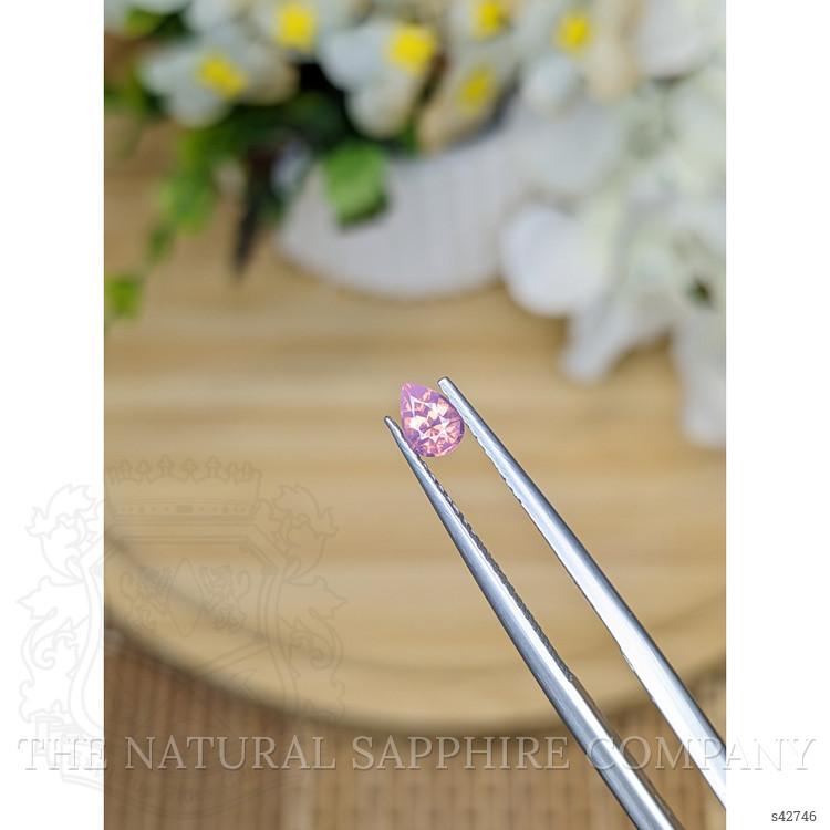 0.36 Ct. Padparadscha Sapphire from Ceylon (Sri Lanka)