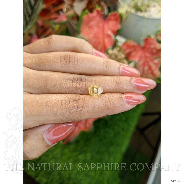 4.24 Ct. Yellow Sapphire from Ceylon (Sri Lanka)