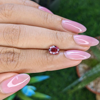 1.16 Ct. Reddish Pink Sapphire from Tanzania Life Style