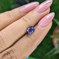0.94 Ct. Purplish Blue Sapphire from Tanzania Life Style