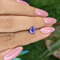 1.07 Ct. Bluish Purple Sapphire from Tanzania Life Style