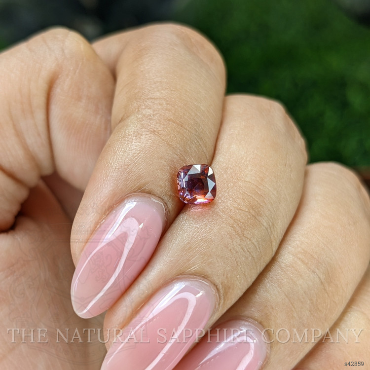 1.09 Ct. Bi Color Sapphire from Tanzania