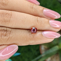 1.09 Ct. Bi Color Sapphire from Tanzania Life Style