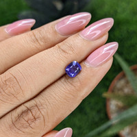 1.34 Ct. Bluish Purple Sapphire from Tanzania Life Style