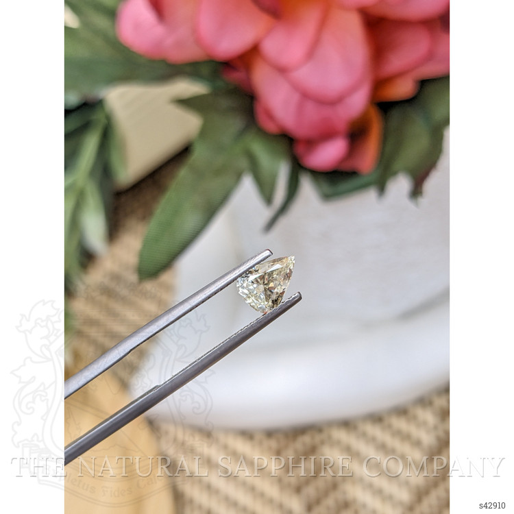 1.10 Ct. Yellow Sapphire from Ceylon (Sri Lanka)