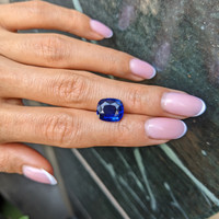 5.72 Ct. Blue Sapphire from Ceylon (Sri Lanka) Life Style