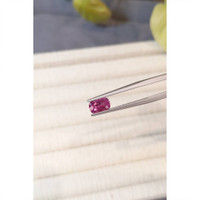 1.14 Ct. Purplish Pink Sapphire from Ceylon (Sri Lanka) Life Style
