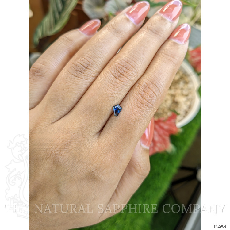 0.45 Ct. Greenish Blue Sapphire from Ceylon (Sri Lanka)