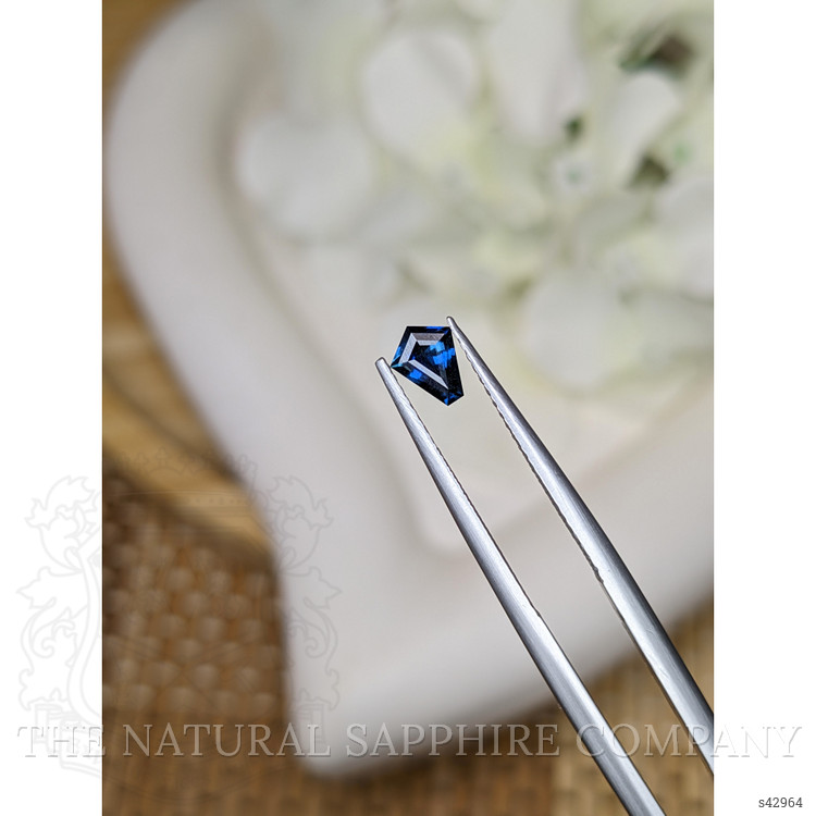 0.45 Ct. Greenish Blue Sapphire from Ceylon (Sri Lanka)