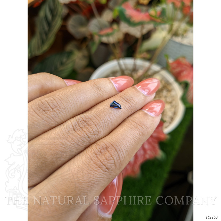 0.40 Ct. Greenish Blue Sapphire from Ceylon (Sri Lanka)