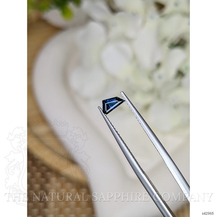 0.40 Ct. Greenish Blue Sapphire from Ceylon (Sri Lanka)