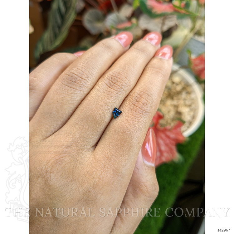 0.42 Ct. Greenish Blue Sapphire from Ceylon (Sri Lanka)